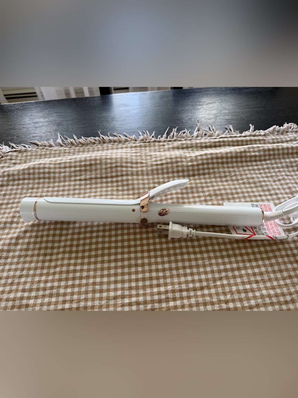 T3 White and Rose Gold Professional Hair Curler 1.25” Barrel
